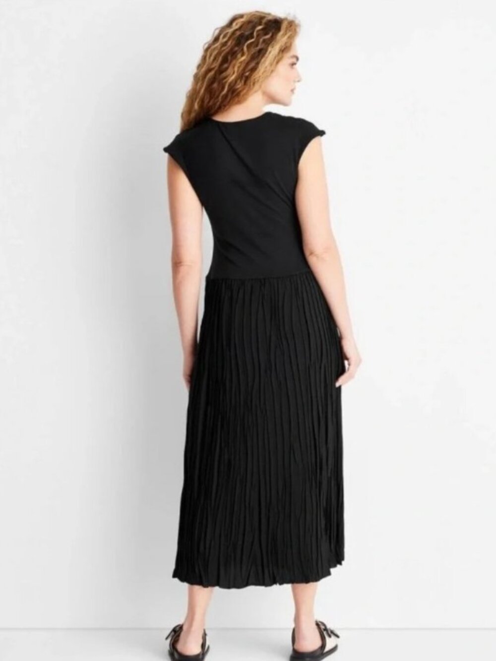 Future Collective Black Cap Midi Maxi Pleated Crinkle Skirt Dress NWT 1x - Picture 2 of 3